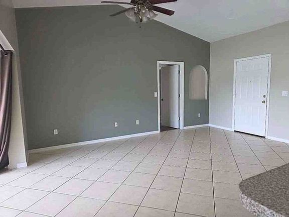 Additional Living Room