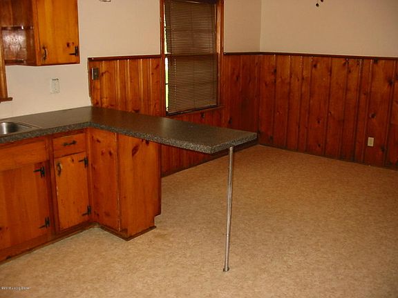 5th image of 4807 Oak Park Dr