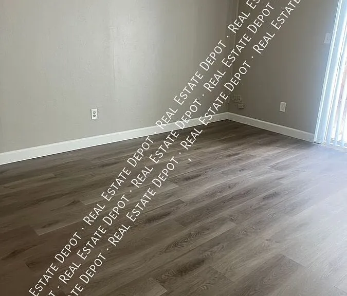 1152 Johnson Ct — Photo 16