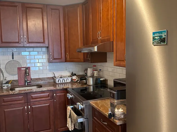 50 Graham St #2, Jersey City, NJ 07307