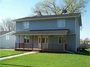 1009 Diagonal Ave, Armstrong, IA 50514