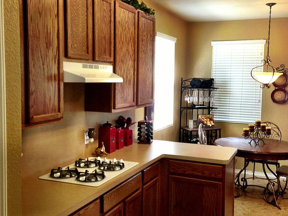 42" Cabinets and Cooktop