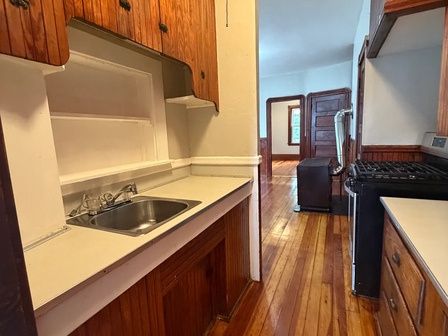 1 bed, 600 sqft, $1,300 — Photo 4