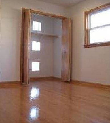5th image of 1011 Eastern Ave