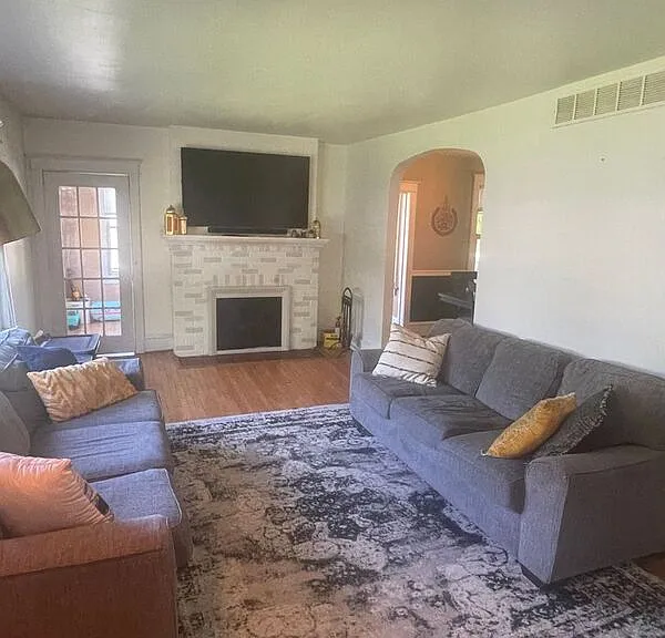 528 Lindbergh Ave — Photo 6