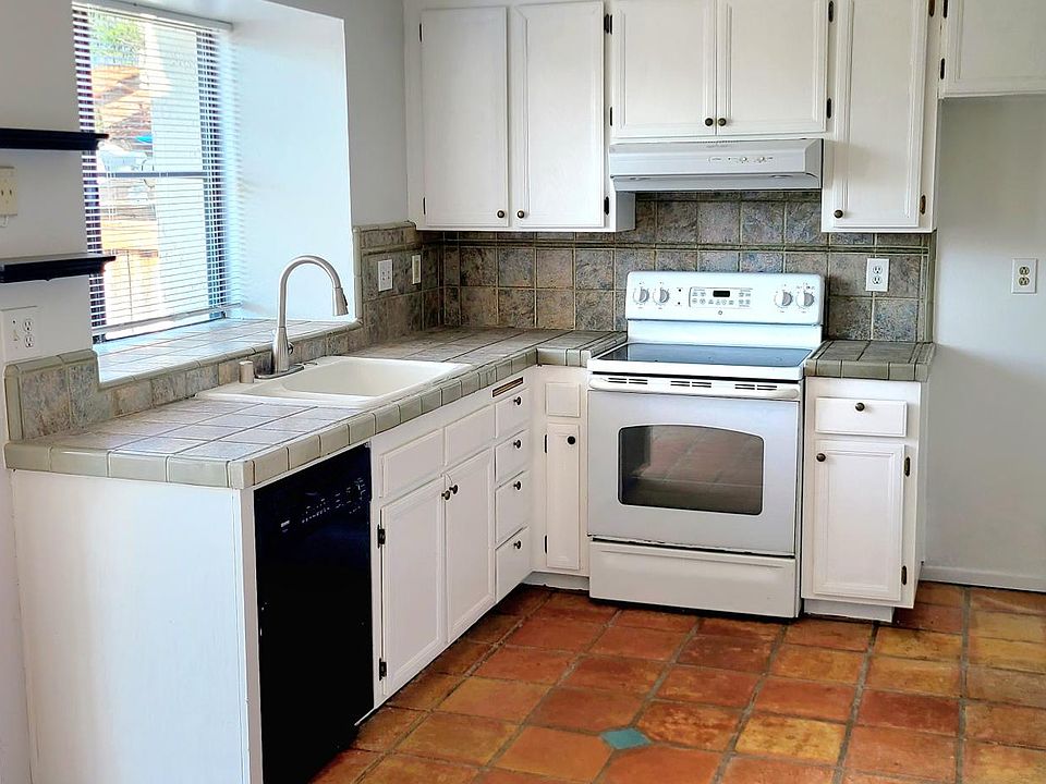 1st image of 1651 S Juniper St Unit 263