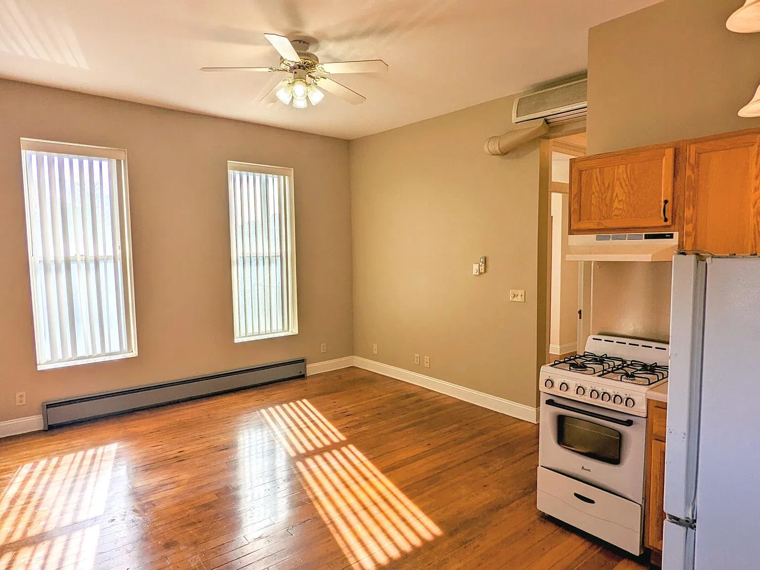 229 E Front St — Photo 4