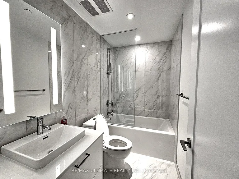 470 Front St W #1303 — Photo 7
