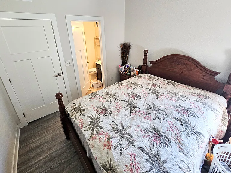 229 Republic Ln — Photo 11