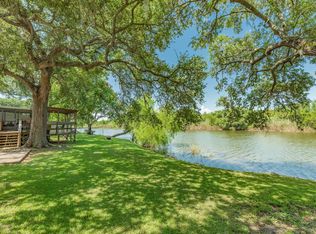2910 Shady Creek Ln, Oyster Creek, TX 77541