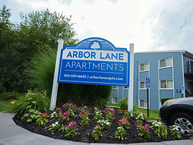 Arbor Lane