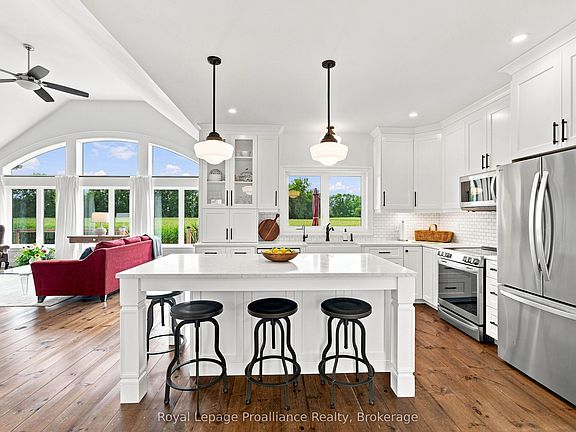 2nd image of 477 Allore Rd
