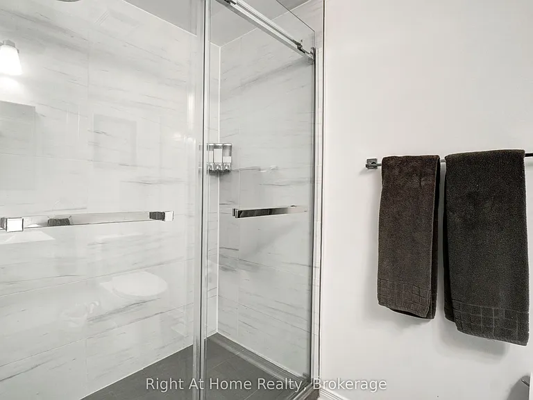5223 Fairford Cres #51 — Photo 28