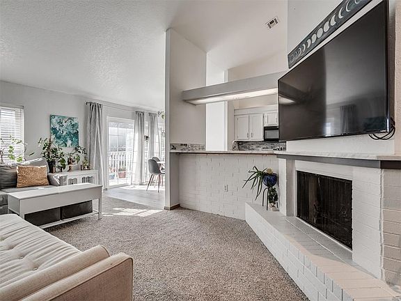 4th image of 2610 Featherstone Rd