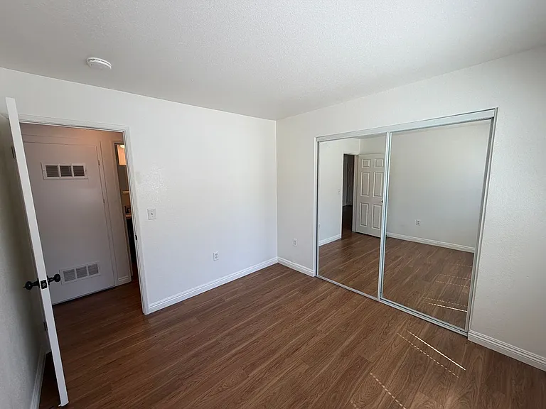 920 Martin Luther King Jr. — Photo 18