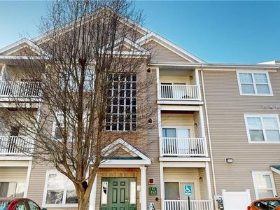 110 Mill St APT 301, Woonsocket, RI, 02895