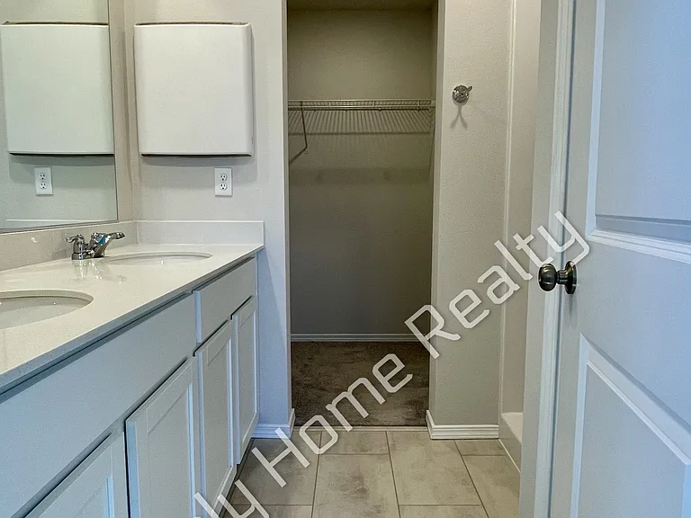 8797 Corona Ct NE #A — Photo 17