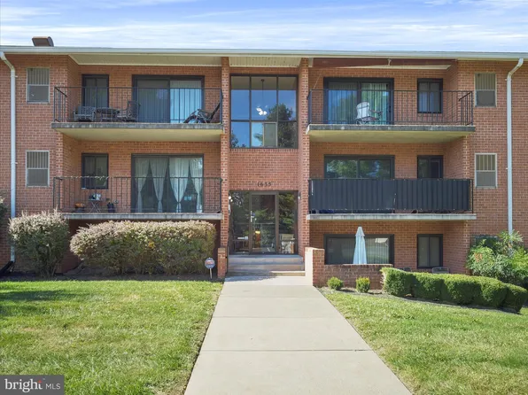 1635 Edgewood Pl APT 2, Hagerstown, MD 21740