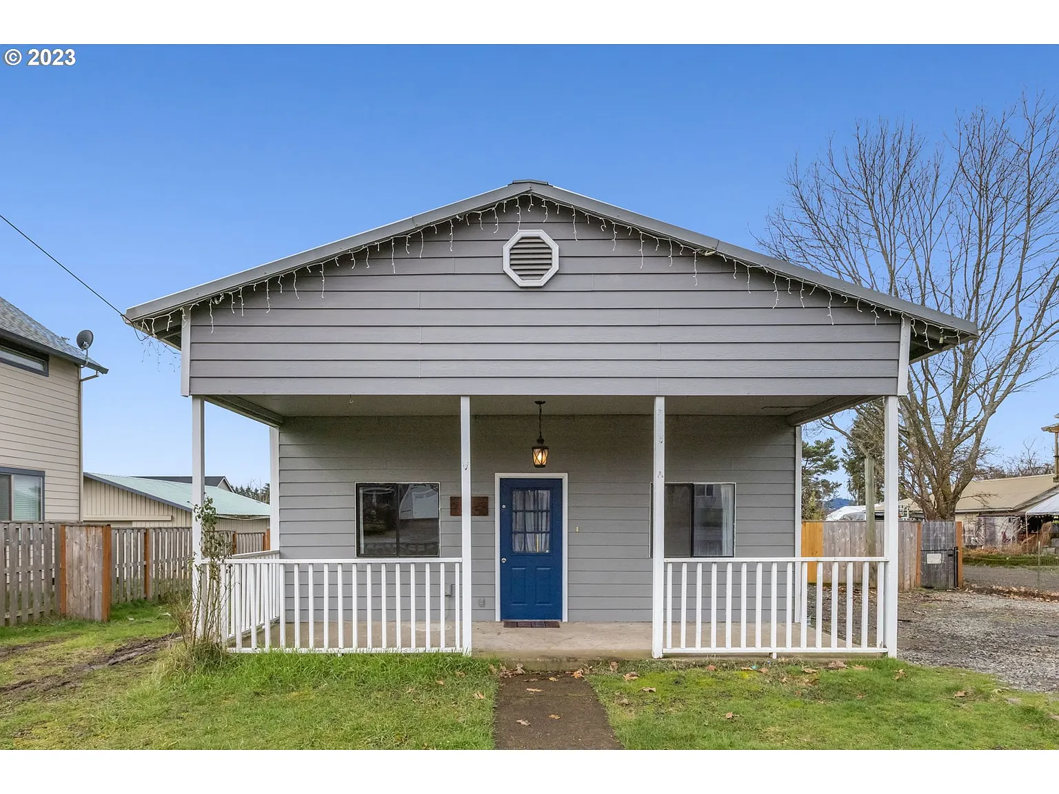 250 N Olive St photo 1
