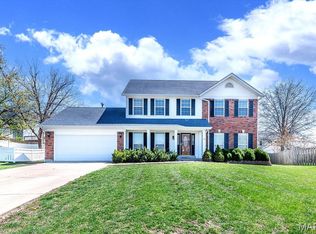 6 Clydesdale Ct, Saint Charles, MO
