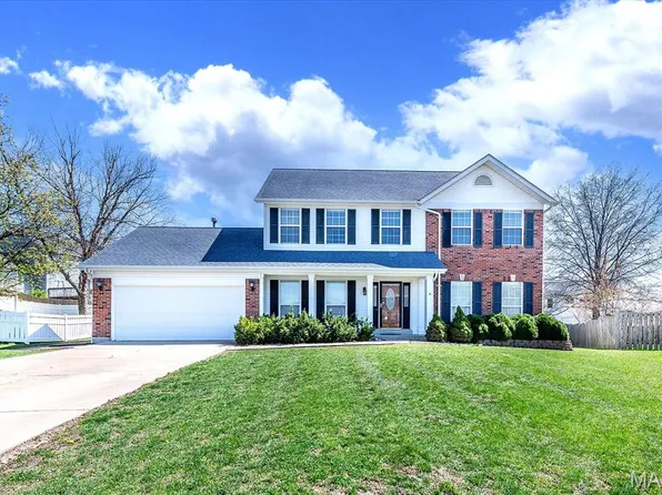 6 Clydesdale Ct, Saint Charles, MO 63304