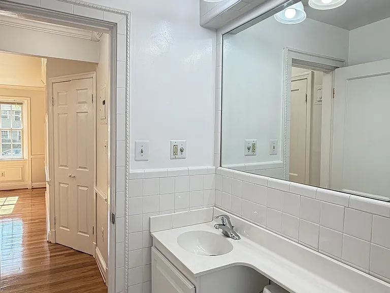 819 S Alfred St #2 — Photo 22