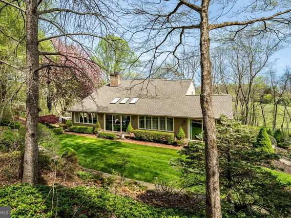 7 Evergreen Ct, West Chester, PA 19382