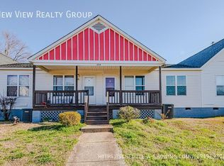 233 Hoskins Mill Ln APT B, Charlotte, NC 28208