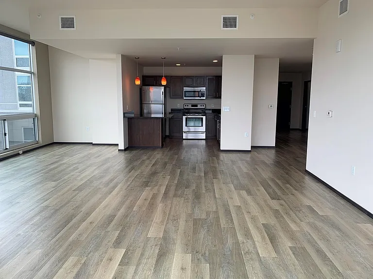Living room-View 4