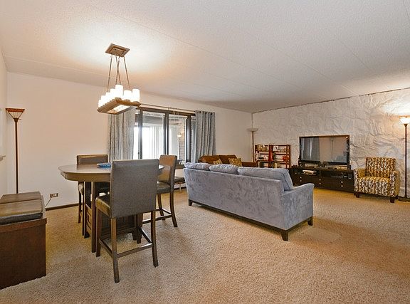 2nd image of 9801 Mill Dr W