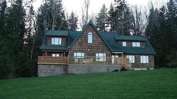 2nd image of 3515 S East Camano Dr