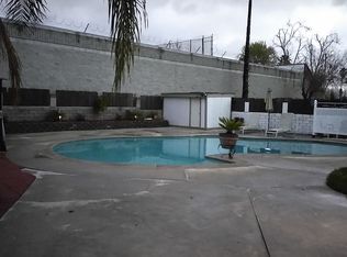 2716 W Court St, Rialto, CA 92376