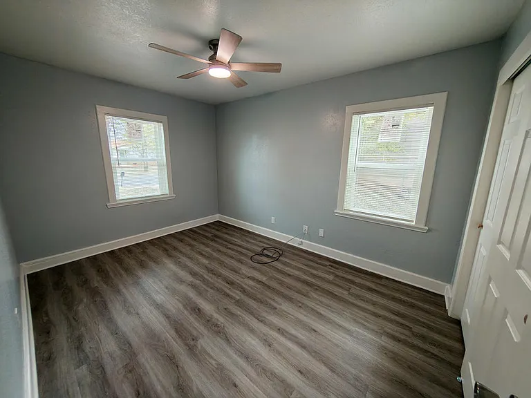 202 Margaret Lee St — Photo 5