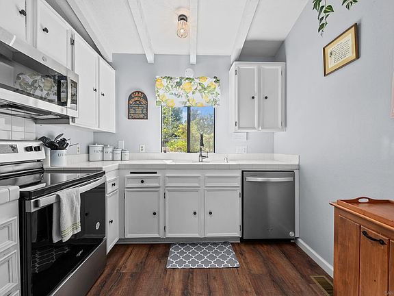 5th image of 15696 Davis Cup Ln