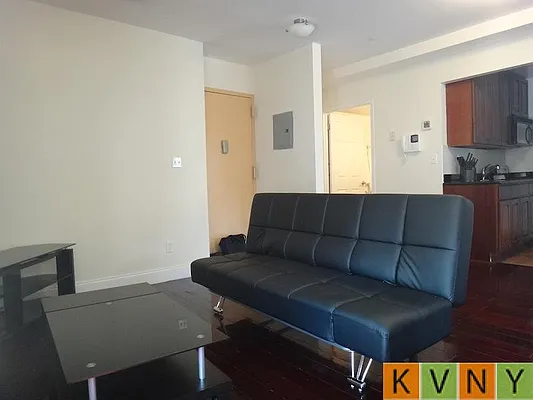 Rented by KVNY Soho | media 33