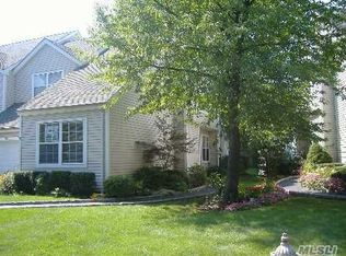 114A Terrace Ave, West Babylon, NY 11704