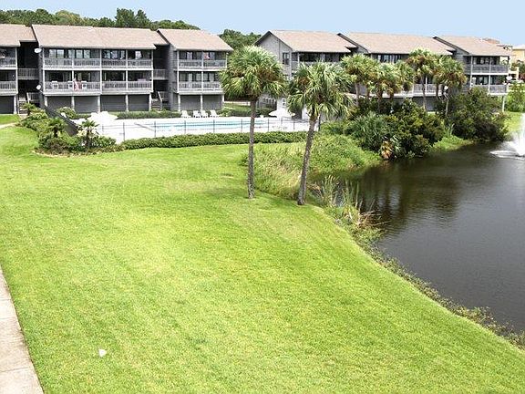 2nd image of 200 Pensacola Beach Rd APT C7