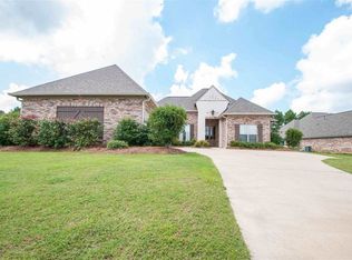 101 Charlton Cove Cir, Madison, MS 39110