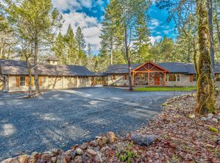 180 Daleo Dr, Grants Pass, OR 97527