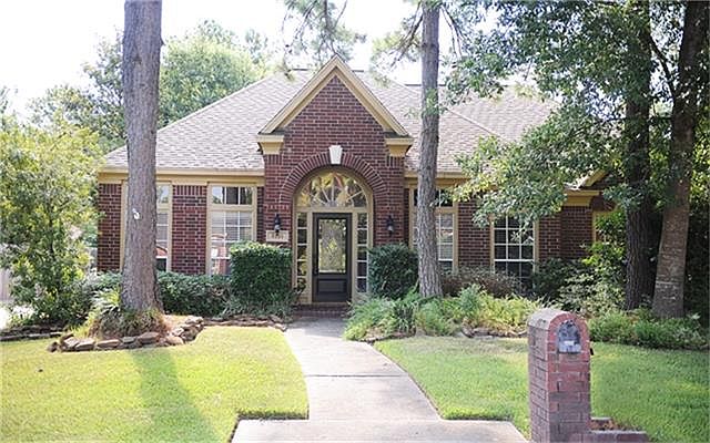 1st image of 3526 Valley Chase Dr