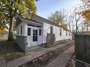 114 Barnett St NE, Grand Rapids, MI 49503