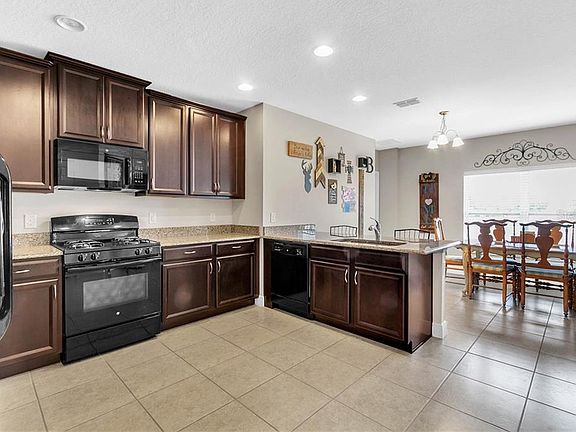 5th image of 2244 Napone Ln