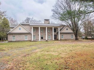 3233 Clays Mill Rd, Lexington, KY 40503