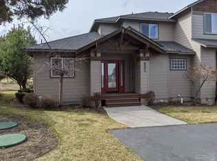 951 Golden Pheasant Dr, Redmond, OR 97756