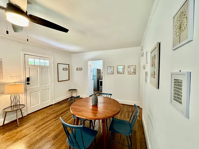 2826 Lincoln St — Photo 5