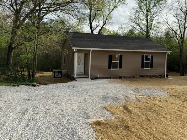 215 Ake St, Estill Springs, TN 37330
