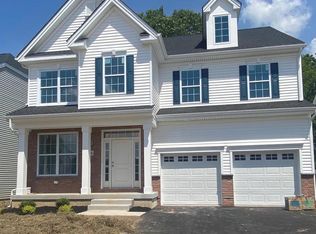 36 Misty Meadow Ln, Hamilton, NJ 08619