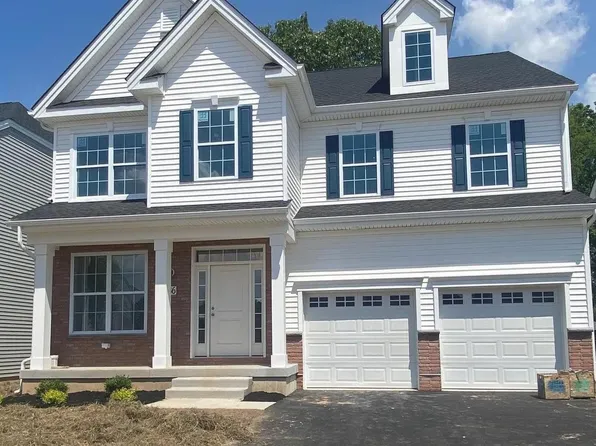 36 Misty Meadow Ln, Hamilton, NJ 08619