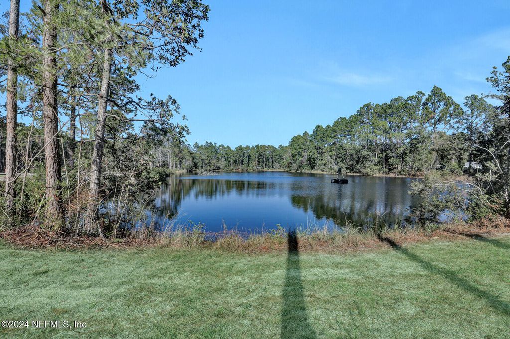 141 WOODS Road, San Mateo, FL - View 4