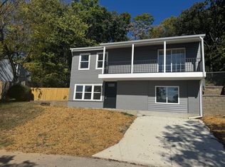 9 Chism Trl, Fenton, MO 63026